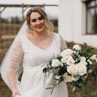 Zimní svatba z 2.2.2024. Člověk by řekl, že toto datum je ideální pro zasněženou svatbu 🤨no a ono ne 😀. Vzali se...